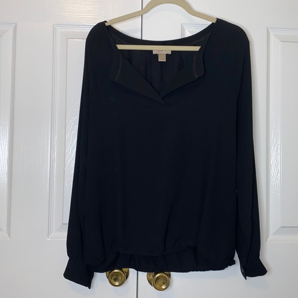 Loft Black V-Neck Top - Medium - Picture 1 of 4